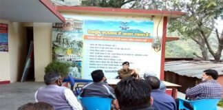 सतपुली : दीपावली में अतिक्रमण नही करेंगी दुकाने, थानाध्यक्ष त्रिभुवन रौतेला Shops will not encroach on Deepavali in Satpuli