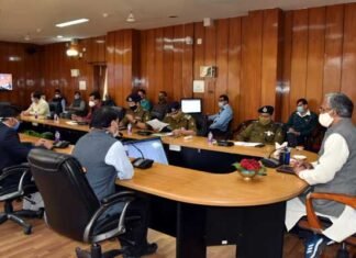 उत्तराखंड : मुख्यमंत्री ने कोविड के रोकथाम एवं बचाव कार्यों की समीक्षा के दौरान अधिकारियों को टेस्टिंग बढ़ाने के दिए निर्देश Chief Minister directs officers to increase covid testing in state