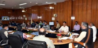 दिसम्बर अन्त तक प्रदेश के सभी स्कूलों एवं आंगनबाड़ी केन्द्रों में पेयजल की उपलब्धता का टारेगट पूर्ण किया जाय : सीएम त्रिवेन्द्र drinking water in all schools and Anganwadi centers