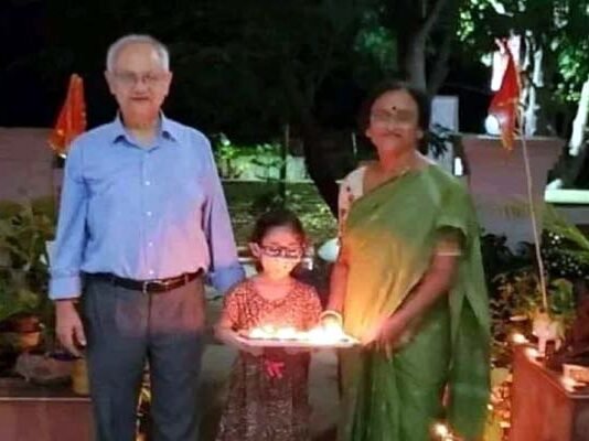 दुखद: पटाखे जलाते समय झुलसी बीजेपी सांसद रीता बहुगुणा जोशी की 6 वर्षीय पोती की इलाज के दौरान मौत granddaughter of BJP MP Rita Bahuguna Joshi