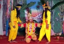 पहाड़ की रामलीलाओं के मंचन का प्रवासियों को रहता है बेसर्बी से इंतजार : कैप्टन नेगी gaon-ki-ramleela