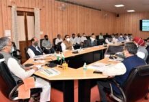 उत्तराखंड : सेब, नाशपाती आदि फलों के बागों के पुनर्जीवीकरण और विस्तारीकरण की बनेगी योजना revitalization and expansion of fruit