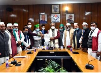उत्तराखंड : भारतीय किसान यूनियन के प्रतिनिधि मण्डल ने मुख्यमंत्री से की भेंट, मुख्यमंत्री ने दिये किसानों की समस्याओं के समाधान के निर्देश Bhartiya Kisan Union delegation