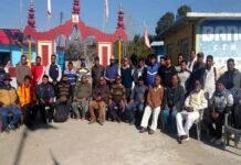 चिनवाड़ी डांडा पंपिग योजना के सुचारु रूप से न चलने व कांसखेत-घण्डियाल रोड़ पर घटिया डामरीकरण को लेकर क्षेत्रवासियों में आक्रोश Chinwadi Danda Pampig Scheme