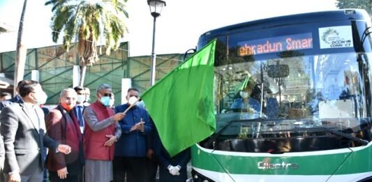 Chief Minister inaugurates trial run of Electric bus in Dehradun city