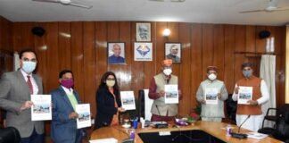 ग्राम्य विकास एवं पलायन आयोग की बैठक में आयोग द्वारा तैयार की गई बागेश्वर के ग्रामीण क्षेत्रों पर आधारित रिर्पोट का मुख्यमंत्री ने किया विमोचन Migration commission