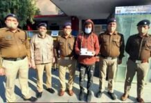 श्रीनगर गढ़वाल : घरों से ज्वेलरी चुराने वाले दो शातिर भाइयों को पुलिस ने किया गिरफ्तार Police arrested steal jewelery from homes in Srinagar