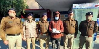 श्रीनगर गढ़वाल : घरों से ज्वेलरी चुराने वाले दो शातिर भाइयों को पुलिस ने किया गिरफ्तार Police arrested steal jewelery from homes in Srinagar