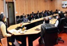 ऋषिकेश-कर्णप्रयाग रेल लाइन निर्माण कार्यों की मुख्यमंत्री ने की समीक्षा, चारधाम को रेल सेवा से जोड़ने के लिए 327 किलोमीटर की 4 रेलवे लाईन अलाईनमेंट पर किया जा रहा है कार्य Rishikesh-Karnprayag railway line construction work