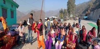 समाजसेवी सुंदर सिंह चौहान ने क्रिसमस दिवस पर जरुरतमंदों को बांटे कंबल व जैकेट blankets and jackets distributed to the needy on Christmas Day