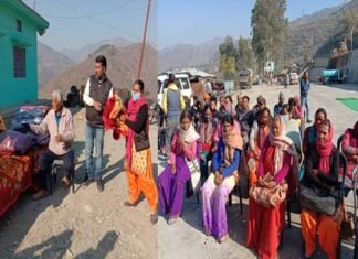 समाजसेवी सुंदर सिंह चौहान ने क्रिसमस दिवस पर जरुरतमंदों को बांटे कंबल व जैकेट blankets and jackets distributed to the needy on Christmas Day