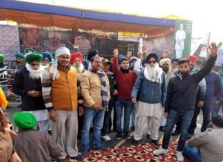 कृषि कानूनों के ख़िलाफ चल रहे किसान आन्दोलन को समर्थन देने श्रीनगर गढ़वाल से दिल्ली बॉर्डर पहुंचा प्रतिनिधि मंडल farmers movement against