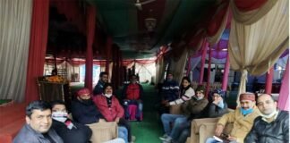 पुरानी पेंशन बहाली संयुक्त मोर्चा श्रीनगर शाखा 01 जनवरी मनाएगी काला दिवस, बैठक में लिया गया निर्णय January 01 will celebrate Black Day, the decision taken in the meeting