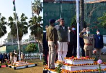 72वें गणतंत्र दिवस के अवसर पर मुख्यमंत्री त्रिवेन्द्र सिंह रावत ने विभन्न कार्यक्रमों में किया ध्वजारोहण CM-Trivendra-hoisted-the-flag
