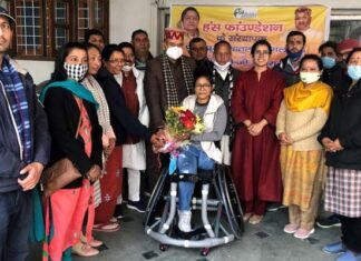 अंडर-22 पैरालंपिक व्हीलचेयर बास्केटबॉल खिलाड़ी साक्षी चौहान अब खेल सकेगी अर्न्तराष्ट्रीय पैरालंपिक, हंस फाउंडेशन ने दी स्पोर्ट्स व्हीलचेयर Paralympic player Sakshi Chauhan