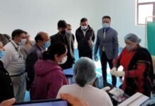 वैक्सीनेशन का ड्राईरन रहा सफल, स्वास्थ्यकर्मियों ने टीकाकरण का मोर्चा संभाला, अधिकारियों ने लिया जायजा Vaccination dry run was successful in noida