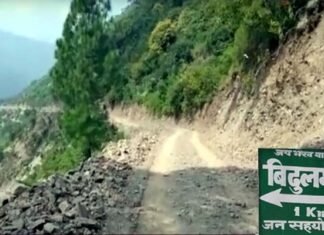 पौड़ी गढ़वाल : ग्रामीणों ने सरकार को दिखाया आइना, खुद ही बना डाली अपने गाँव तक सड़क bidul-gaon-road