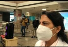 नोएडा : चाइल्ड पीजीआई में शमीम को तथा सीएचसी भंगेल में शीतल को लगा कोरोना का पहला टीका, सांसद डा. महेश शर्मा ने भी लगवाया टीका covid-vaccination-in-noida