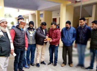 उत्तराखंड सचिवालय संघ के लगातार तीसरी बार अध्यक्ष बने दीपक जोशी की जीत पर जनरल ओबीसी एम्लाइज एसोसिएशन श्रीनगर शाखा ने जताई खुशी general-obc-assosiation-srinagar
