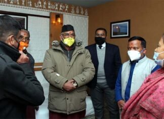 अल्मोड़ा जनपद भ्रमण के दौरान मुख्यमंत्री ने प्राचीन वास्तु शिल्प पर निर्मित होम-स्टे ‘‘हिमालयन बंग्लो‘‘ का किया निरीक्षण home-stay Himalayan bungalow