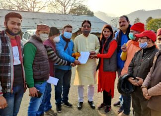 पुरानी पेंशन बहाली मोर्चा श्रीनगर गढ़वाल द्वारा पुरानी पेंशन बहाली को लेकर मुख्यमंत्री को भेजा गया ज्ञापन old-pension-restoration
