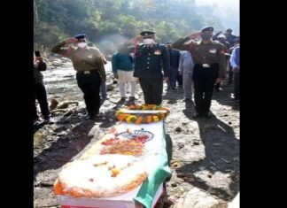 मणिपुर में पेट्रोलिंग के दौरान शहीद हुए उत्तराखंड के लाल रणवीर सिंह रावत की शहादत को सीएम त्रिवेंद्र ने किया नमन shahid Ranvir Singh Rawat