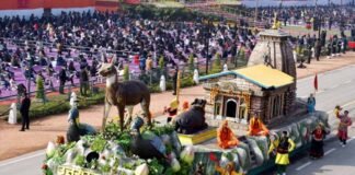 गणतंत्र दिवस समारोह में राजपथ पर उत्तराखण्ड राज्य की ओर से प्रदर्शित की गई “केदारखंड” की झांकी uttarakhand-tableau