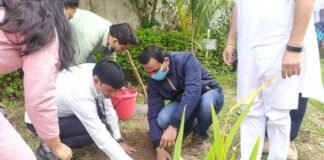 जिलाधिकारी डॉ. विजय कुमार जोगदंडे ने कोटद्वार में विभिन्न क्षेत्रों में किया निरिक्षण District Magistrate Dr. Vijay Kumar Jogande