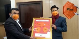हरिद्वार कुंभ में आने वाले लाखों श्रद्धालुओं के लिए कोरोना के खिलाफ रक्षा कवच बनेंगे हंस फाउंडेशन के मास्क Hans-Foundation-masks