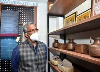 दिल्ली में यहां मिलेंगे उत्तराखंड के हथकरघा एवं हस्तशिल्प उत्पाद, मुख्यमंत्री ने किया हिमाद्रि एम्पोरियम का उद्घाटन Himadri Emporium Delhi