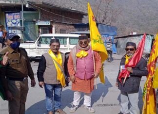 उत्तराखंड नवनिर्माण पार्टी (उनपा) ने कोटद्वार से पौड़ी तक पहाड़ परिवर्तन पदयात्रा के दौरान लोगों से किया जनसंवाद Uttarakhand Navnirman Party
