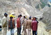 चमोली जिले के आपदा ग्रस्त तपोवन व रैणी गांव पहुंचे आप कार्यकर्ता aap-digmohan-negi