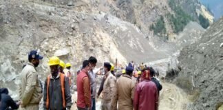 चमोली जिले के आपदा ग्रस्त तपोवन व रैणी गांव पहुंचे आप कार्यकर्ता aap-digmohan-negi