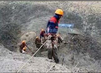 चमोली में ग्लेशियर टूटने से हुई तबाही में अब तक 10 शव बरामद, 100 से ज्यादा लोग लापता, अलकनंदा नदी का बहाव सामान्य होने से राहत chamoli-glacier-disaster