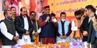 रानीखेत पहुंचे मुख्यमंत्री त्रिवेन्द्र का भव्य स्वागत