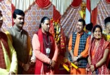 मां धारी देवी की डोली यात्रा का बुराड़ी स्थित बद्री-केदार मंन्दिर में भव्य स्वागत dhari-devi-doli-yatra-buradi