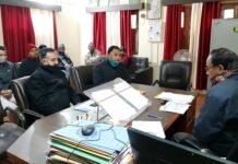 शिक्षक समस्याओं के निराकरण हेतु राजकीय जू.हा. शिक्षक संघ पौड़ी की जिला शिक्षा अधिकारी (बेसिक) से वार्ता Teachers' Union Pauri talks with District Education Officer (Basic)