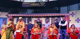 उत्तराखंड वसंतोत्सव 2021: पहले दिन का आकर्षण रही उत्तराखंड की दिव्यांग प्रतिभायें, दर्शकों ने किया हुनर और हौसले को सलाम uttarakhand-vasntotsav
