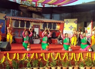 नोएडा हाट में आयोजित उत्तराखंड बसंत मेले के दूसरे दिन उमड़ा जन सैलाब, किशन महिपाल के गीतों की रही धूम vasntotsav