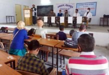 जीजीआईसी श्रीनगर में विद्यार्थियों, अभिभावकों एवं शिक्षकों का परामर्श एवं वातावरण निर्माण शिविर आयोजित Consultation and environment building camp