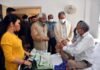 सीएम तीरथ ने अस्पताल में भर्ती बीजेपी के वरिष्ठ नेता मोहनलाल बौंठियाल से मिलकर जाना हालचाल BJP leader Mohanlal Bonthiyal