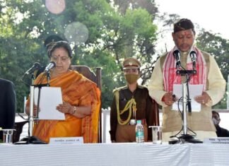 उत्तराखंड के 10वें मुख्यमंत्री तीरथ सिंह रावत को राज्यपाल ने दिलाई ली पद व गोपनीयता की शपथ Tirath-Singh-Rawat-cm