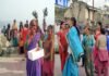 प्रदेश के मुखिया बने तीरथ सिंह रावत के पैतृक गांव सीरों में ग्रामीणों ने होली खेलकर मनायी ख़ुशी। cm-Tirath-Singh-Rawat-village