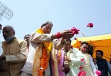 मुख्यमंत्री तीरथ रावत ने हरकी पैड़ी में गंगा पूजन कर की सर्व कल्याण की कामना Chief Minister Tirath Rawat prayed for Ganga and wished for all welfare