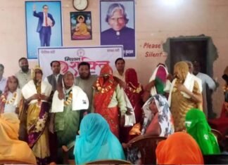 महिला उन्नति संस्था द्वारा महिला दिवस पर आयोजित गृहलक्ष्मी कार्यक्रम में बुजुर्ग महिलाओं को किया सम्मानित mahila-divas-samman