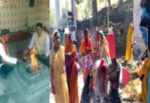 महाशिवरात्रि पर्व पर थानेश्वर महादेव मंदिर में तीरथ सिंह रावत के मुख्यमंत्री बनने की ख़ुशी में हवन एवं पूजा अर्चना thaneshwar-mandir