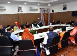 तीरथ कैबिनेट की पहली बैठक में बड़ा फैसला: उत्तराखंड में कोरोनाकाल में दर्ज केस होंगे वापस, देखें अन्य फैसले Tirath cabinet's decision