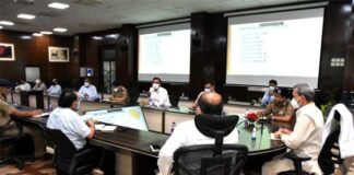 उत्तराखंड: सीएम तीरथ ने परीक्षाएं स्थगित करने और कॉलेजों में केवल ऑनलाइन पढ़ाई कराने के दिए निर्देश CM Tirath gave instructions to postpone the examinations in uttarakhand