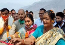 पर्यटन मंत्री के बेटे सुयश महाराज व पत्नी टीवी एक्ट्रेस मोहिना कुमारी ने किया शहीद द्वार का लोकार्पण Suyash Maharaj and wife TV actress Mohina Kumari