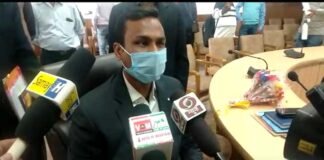 पूर्व सैनिकों को आ रही समस्याओं का निस्तारण करने का दायित्व ब्लॉक प्रतिनिधियों का रहेगा : डीएम विजय जोगदण्डे pauri-dm-vijay-jogdande